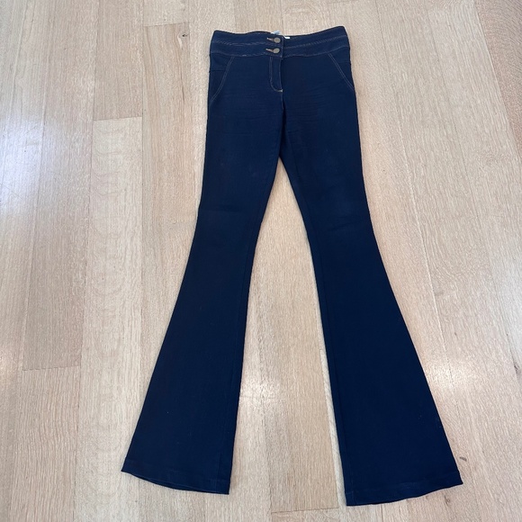 Veronica Beard Deep Dark Blue Denim High Waist Flare Jeans Size 0 Excellent Cond - Picture 2 of 8
